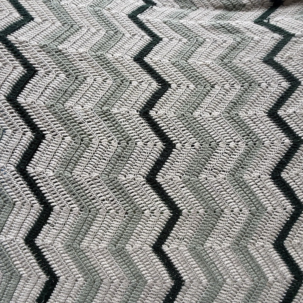 Handmade Crochet Chevron Afghan 61x109.5 Cream Sage Green Ripple Bed Throw